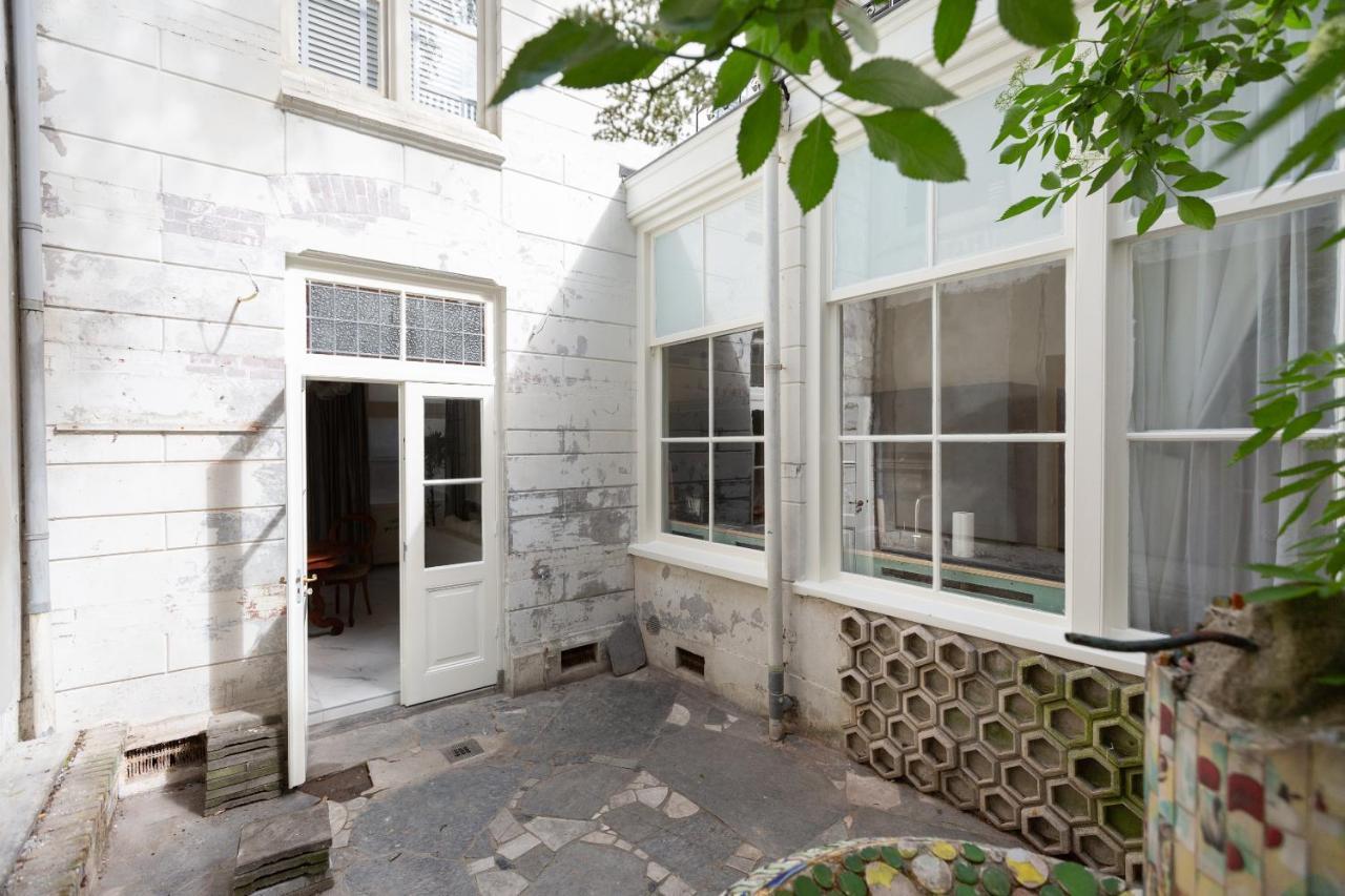 The Golden Gardens - R.Q.C. Apartman Hága Kültér fotó